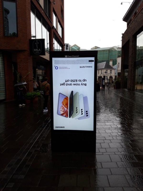 advertisement displayed upside-down in Carboot Circdus